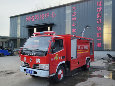 东风5吨消防车