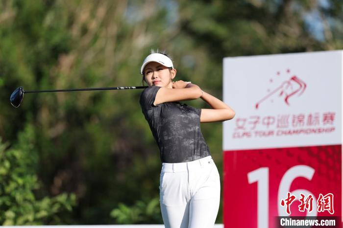 海口观澜湖球场开幕 高尔夫女子中巡锦标赛首轮