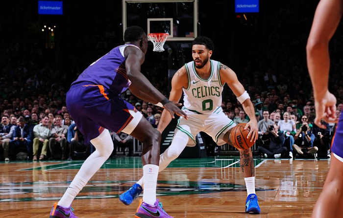 塔图姆复出后关键表现助力凯尔特人逆转太阳队