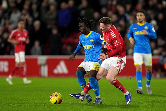 英超保级队中场核心安德森身价超8000万 拜仁拒引