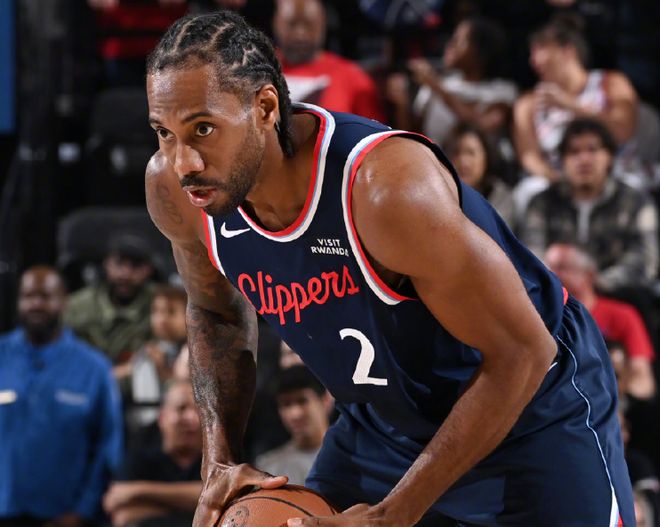 莱昂纳德率快船逆转尼克斯 西部排名升至第八