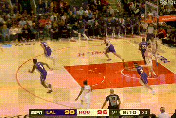 詹姆斯高效输出助湖人逆转火箭迎三连胜