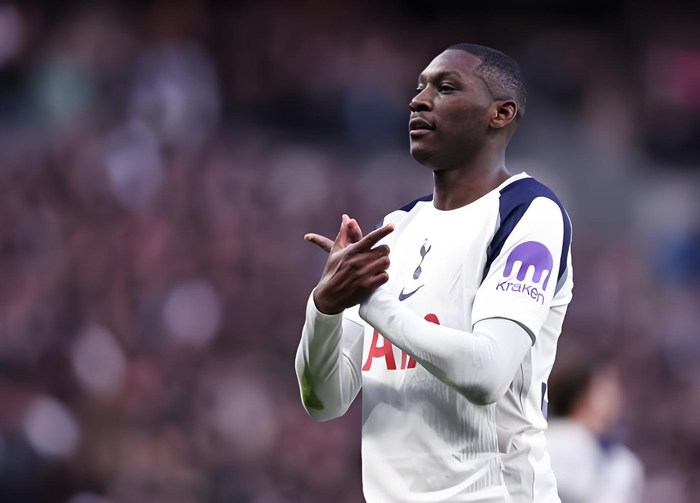 埃基蒂克跟腱断裂冲击利物浦锋线，未来面临严